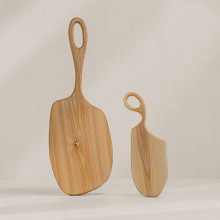 Natūralaus klevo padėklų komplektas "boomerang" medinių padėklų komplektas