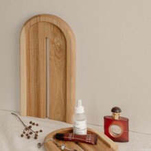 Medinis padėkliukas papuošalams "kind of sticky"