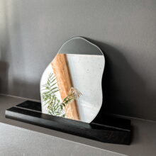 marshmallow-veidrodelis-juodas Veidrodis su juodu stovu